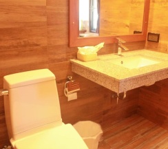 Двухместное бунгало рядом с пляжем двуспальная кровать в Kaibae Beach Resort