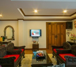Семейный номер Standard с балконом в Baan Huen Phen