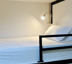 Кровать в общем номере в Diamond & Rust Hostel
