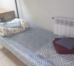 Кровать в 2-местном общем номере (общие удобства, без окна) в Сити-В