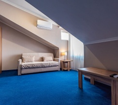 Двухкомнатный семейный "Мансарда" в Blue Marlin Hotel