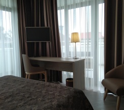 Номер комфорт улучшенный с 1 двуспальной кроватью (с завтраком) в Ac-hotel