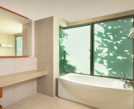 Двухместный номер Guest двуспальная кровать в The Westin Siray Bay Resort & Spa, Phuket