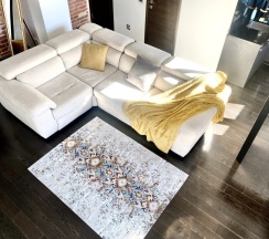 Двухместные апартаменты с 2 комнатами с балконом и с красивым видом из окна двуспальная кровать в Апартаменты InterLoft 6 Old Town Free Parking Wi-Fi 100/50 Smart TV