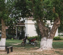 4-местный коттедж эконом (с завтраком) в Путина