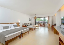 Семейный люкс в Sunwing Kamala Beach