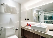 Двухместный номер Deluxe 2 отдельные кровати в Отель Citrus Suites Sukhumvit 6 by Compass Hospitality