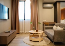 Люкс с видом на горы в The Rise Suites Hotel Chiang Mai