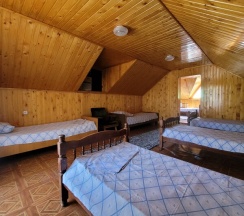 13-ти местный дом с удобствами в Ветерок