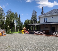 Коттедж с красивым видом из окна в Белка