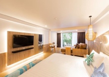 Номер Standard с балконом в LIV Hotel Phuket Patong Beachfront