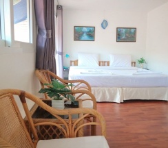 Двухместный номер Comfort с балконом двуспальная кровать в Sunshine Guest House