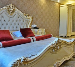 Двухместный номер Superior двуспальная кровать в Banqueting & Guest House Pomest'e