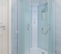 Таунхаус с электрическим камином в Лепота