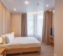 Двухместный угловой номер в Kinney hotel sea view