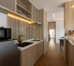 Люкс New с джакузи на крыше с 3 комнатами в Phunawa Resort