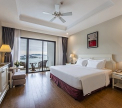 Двухместный номер Deluxe с видом на океан (двуспальная кровать) в Vinpearl Resort & Spa Nha Trang Bay
