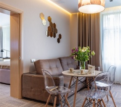 Люкс с балконом в Lesnoy Country_House