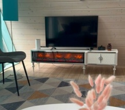 Дом-шалаш в Дом у озера