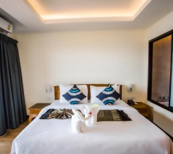 Двухместный номер Deluxe с видом на море двуспальная кровать в Samui Bayview Resort & Spa