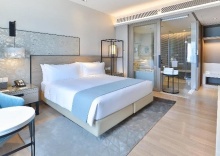 Двухместный люкс с видом на море двуспальная кровать в Holiday Inn & Suites Rayong City Centre, an IHG Hotel