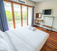 Номер Superior с балконом в Sri Chiang Yeun Boutique House