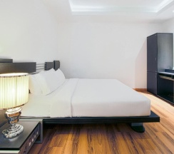 Двухместный номер Superior двуспальная кровать в A&EM - The Petit Hotel