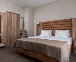 Двухкомнатный семейный улучшенный в Trianon hotel