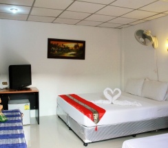 Двухместный номер Superior двуспальная кровать в JJ Guesthouse