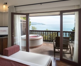 Двухместная вилла Deluxe Spa двуспальная кровать в Centara Villas Phuket