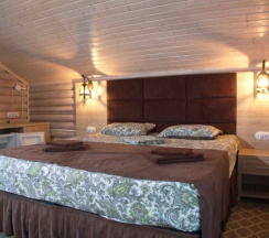 Семейный 4 местный 2 этажный отдельно стоящий дом (сруб) в Золотая рыбка