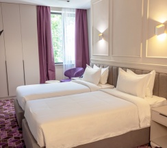 Двухместный номер Standard с красивым видом из окна 2 отдельные кровати в Orient Hotel Bishkek (Ориент отель Бишкек)