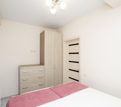 Улучшенные апартаменты с балконом в Alba inn apartments