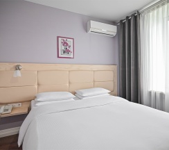 Бизнес в Дом отель Apart