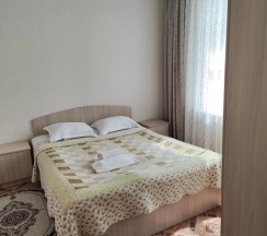 Двухместный номер Superior с балконом двуспальная кровать в Караганда