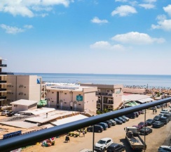 Апартаменты с 2 комнатами в Alezzi Beach Resort