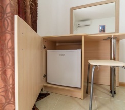 Двухместный номер Standard с балконом двуспальная кровать в Водолей