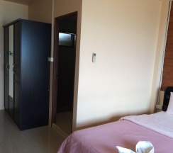Номер Superior с балконом и с видом на море в Wilai Guesthouse