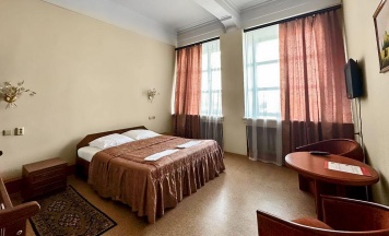 2-местный номер эконом с 1 двуспальной кроватью в Smart Hotel KDO Новосибирск
