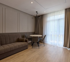 Апартаменты Премиум с выходом на бассейн в Alba inn apartments