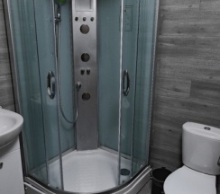 Twin/Double Room в Melton Hotel