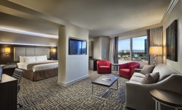 Двухместный люкс Boulevard двуспальная кровать в The STRAT Hotel, Casino & Tower