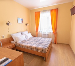 Стандарт двухместный двуспальная кровать в Троя