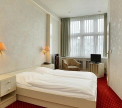 Двухместный номер Standard двуспальная кровать в Hotel Bellmoor Im Dammtorpalais