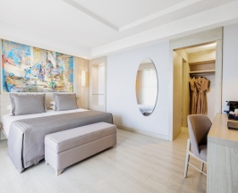 Семейный люкс Deluxe с балконом и с видом на море в Concorde De Luxe Resort - Prive Ultra All Inclusive