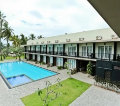 Двухместный номер Superior с частичным видом двуспальная кровать в Golden Star Beach Hotel