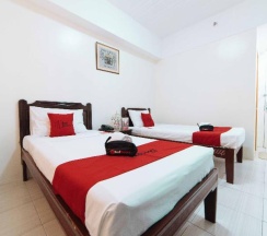 Двухместный номер Standard 2 отдельные кровати в RedDoorz Plus @ Poblacion District Davao