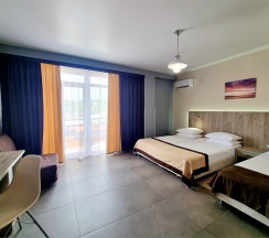 Семейный номер FAMILY (с балконом) в Heliopark Aqua Resort
