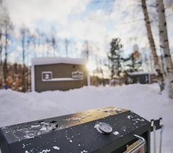 Домик с видом на озеро в Ханская Усадьба by Yamle