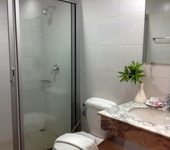 Трёхместный номер Deluxe в Mango Bedroom Inn